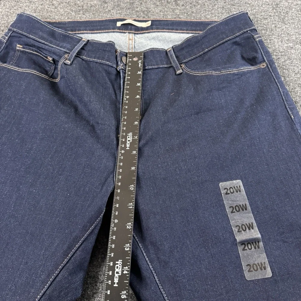 Levis Jeans Womens 34 Curvy Bootcut Mid Rise Medium Wash NWOT